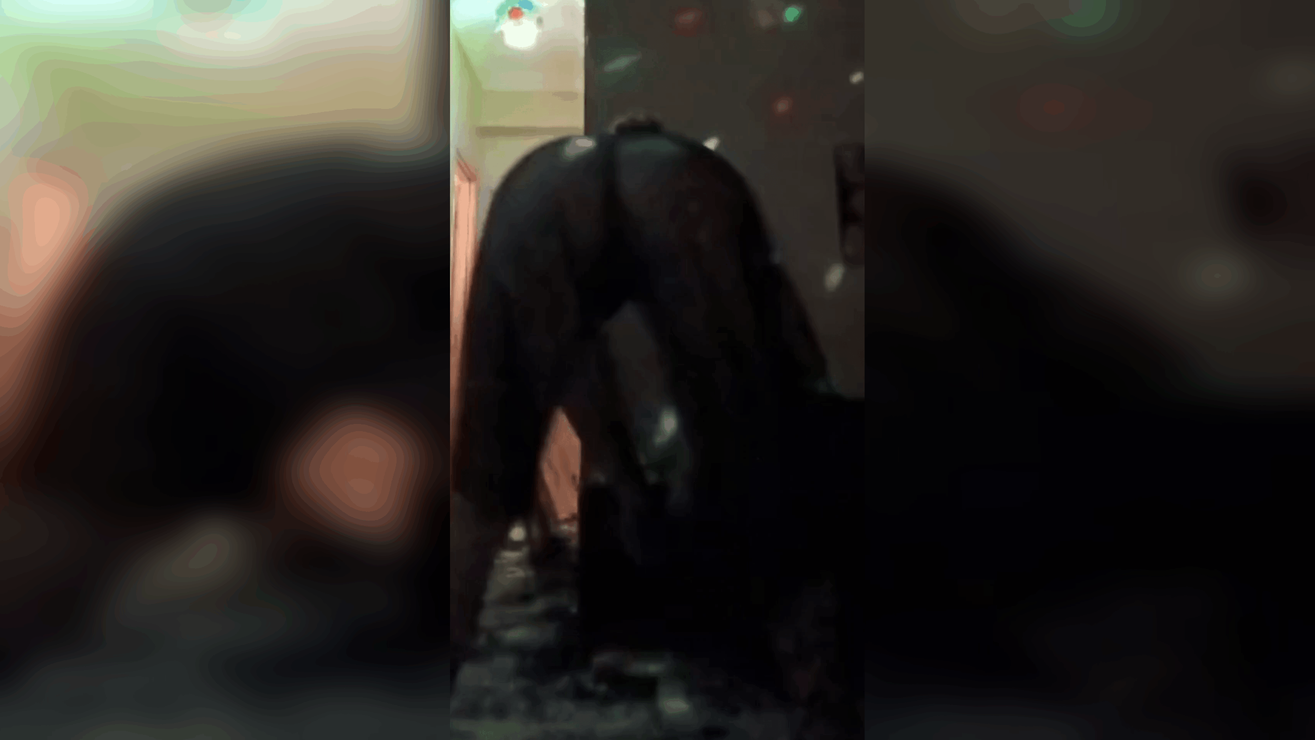 رقص بالشفاف